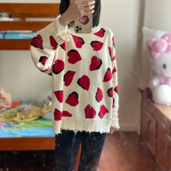 sweater - Picture 1 of 4